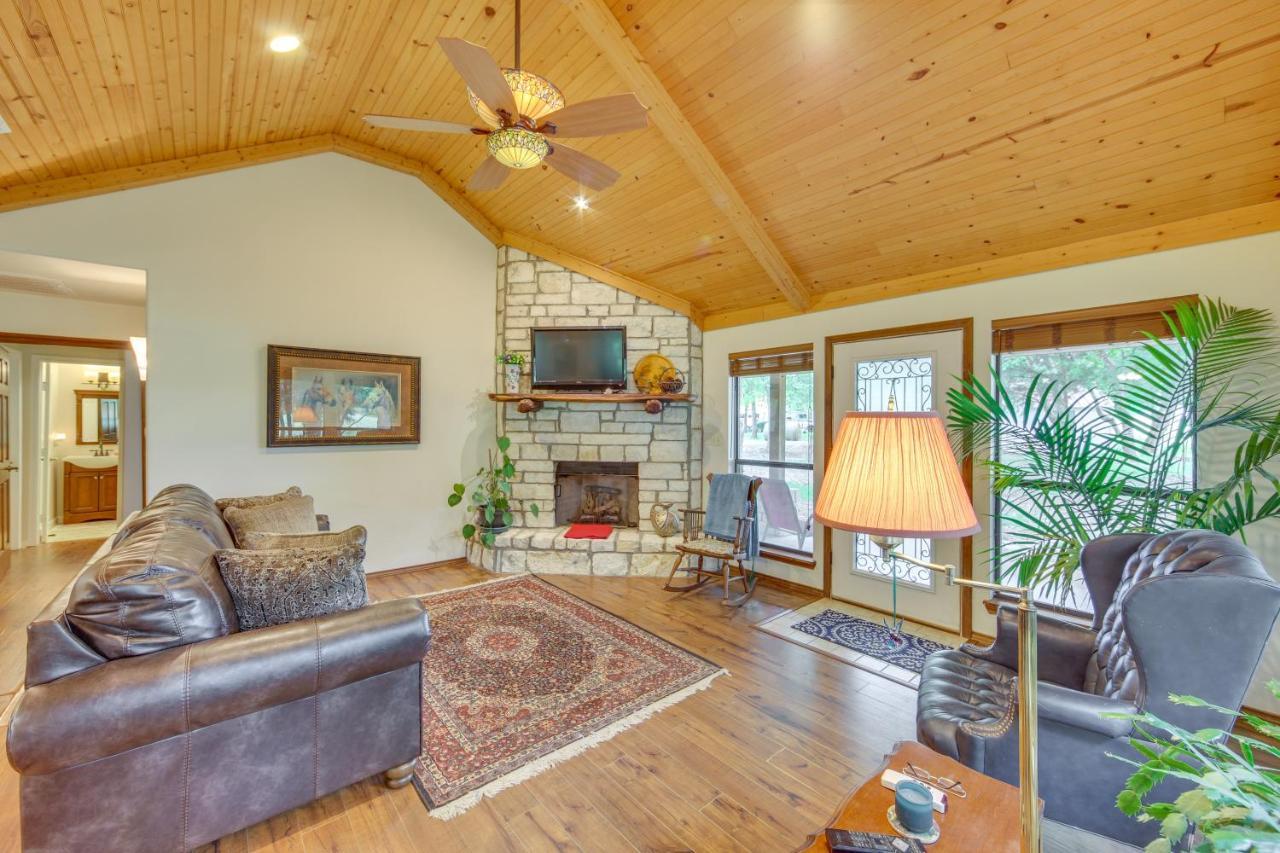 Dog-Friendly Wills Point Home With Grill On 10 Acres Canton Bagian luar foto