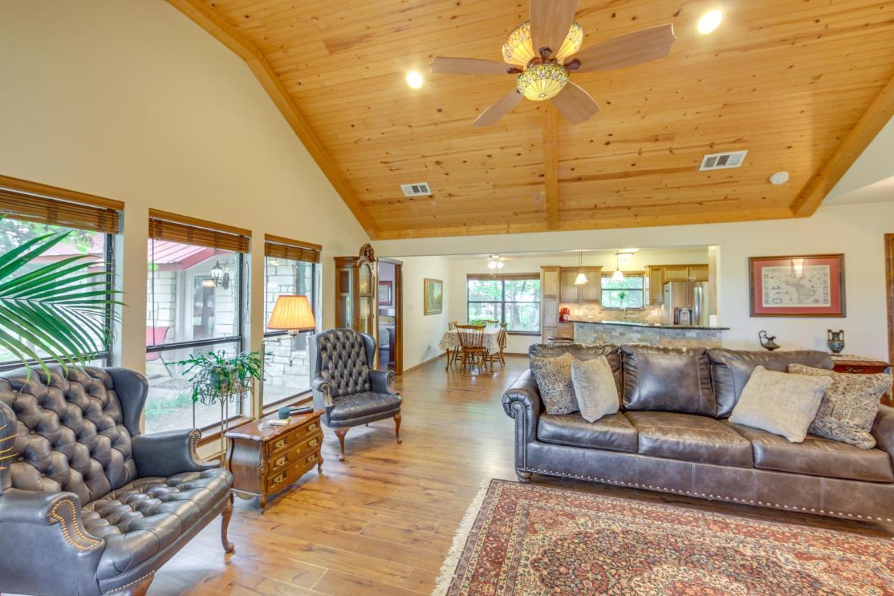 Dog-Friendly Wills Point Home With Grill On 10 Acres Canton Bagian luar foto