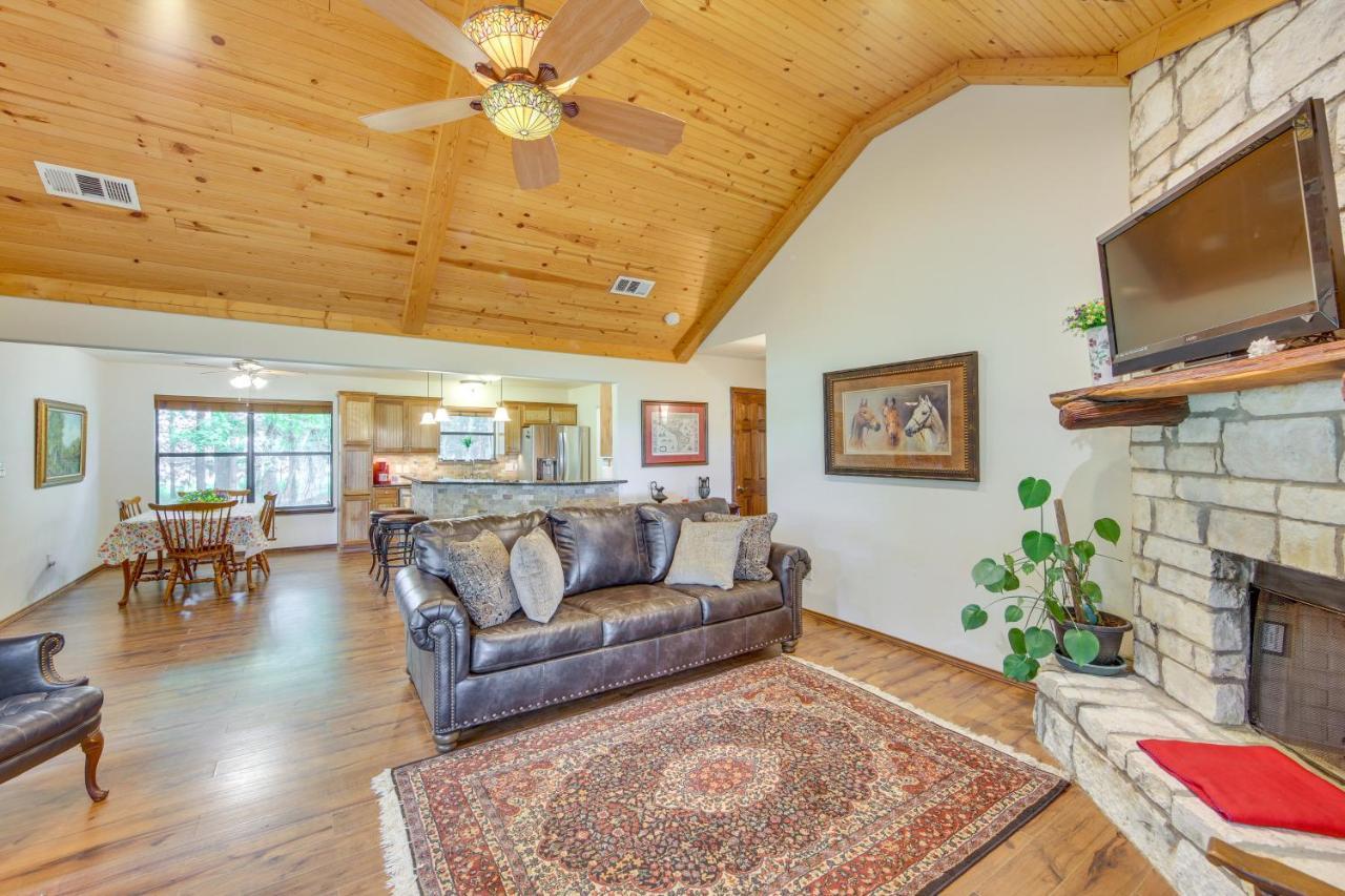 Dog-Friendly Wills Point Home With Grill On 10 Acres Canton Bagian luar foto